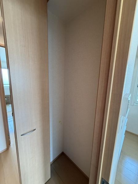 四條畷市中野本町のアパート