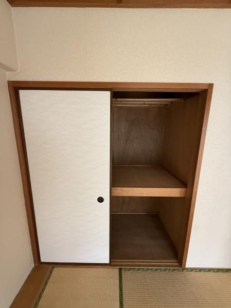 ロイヤル清水ビル