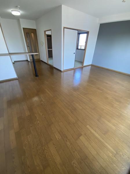 寝屋川市秦町のマンション