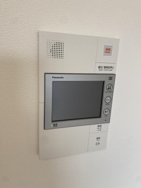 プレサンスNEO大和田STATIONベゼル