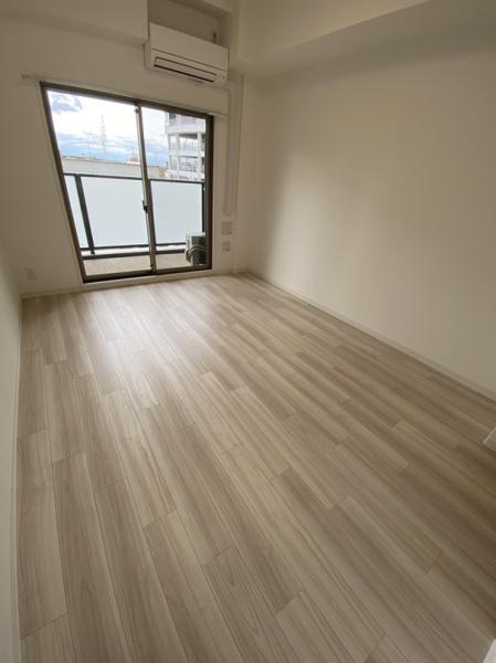 プレサンスNEO大和田STATIONベゼル