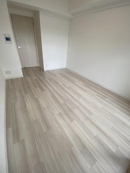プレサンスNEO大和田STATIONベゼル