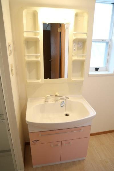 寝屋川市高柳６丁目のハイツ