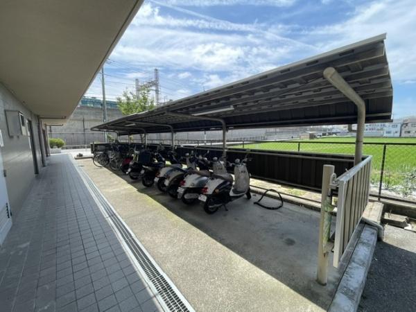 寝屋川市萱島信和町のマンション