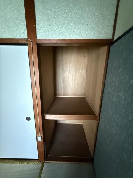 寝屋川市萱島東２丁目のテラスハウス