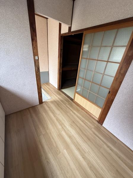 寝屋川市萱島東２丁目のテラスハウス
