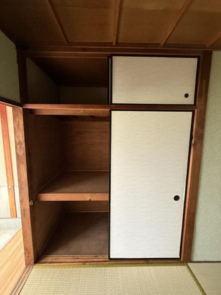 寝屋川市萱島東２丁目のテラスハウス