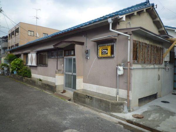 寝屋川市萱島東１丁目のテラスハウス