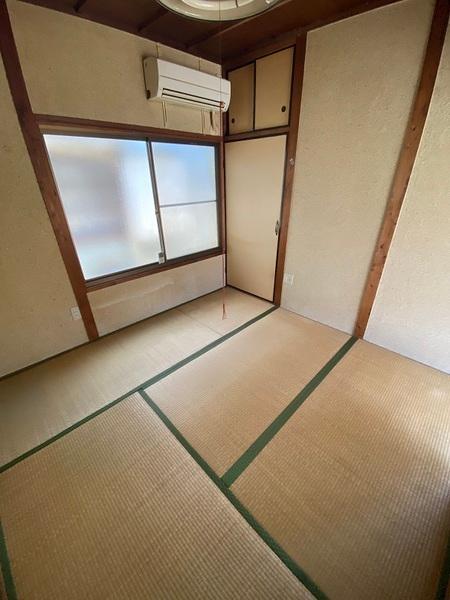 寝屋川市萱島東１丁目のテラスハウス