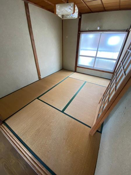 寝屋川市昭栄町の貸家