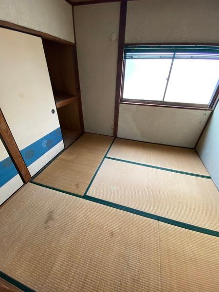 寝屋川市昭栄町の貸家