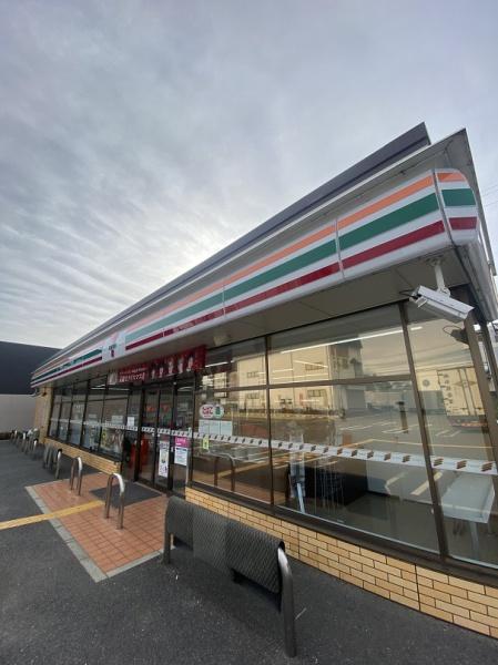寝屋川市萱島南町のマンション(セブンイレブン門真巣本町店)