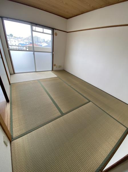 寝屋川市美井元町のマンション