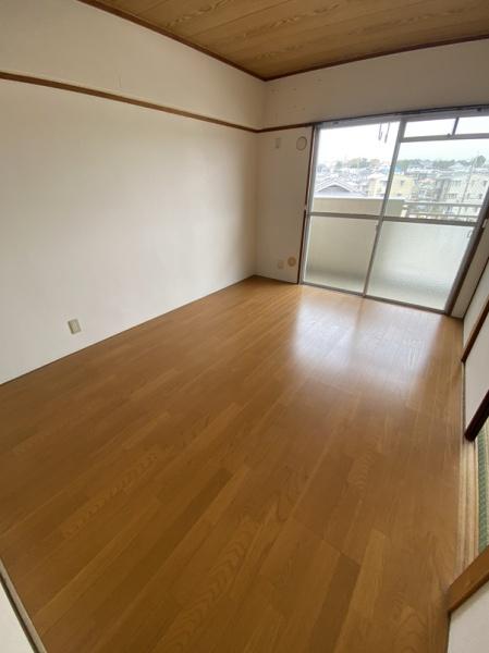 寝屋川市美井元町のマンション