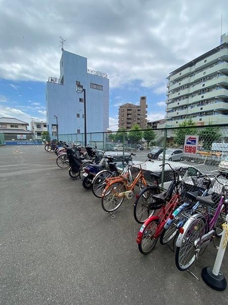 四條畷市岡山東１丁目のマンション