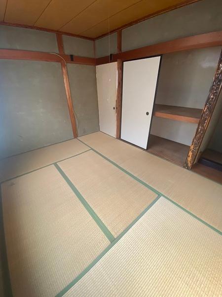 寝屋川市太秦緑が丘の貸家