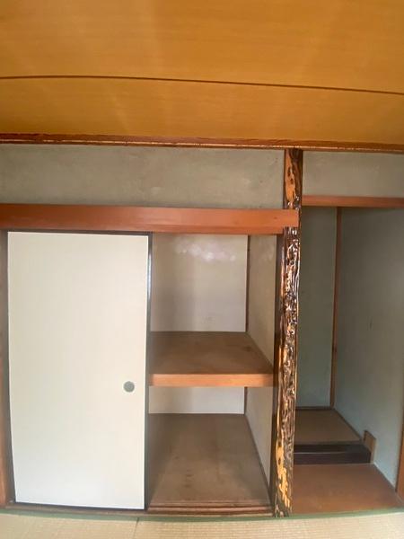 寝屋川市太秦緑が丘の貸家