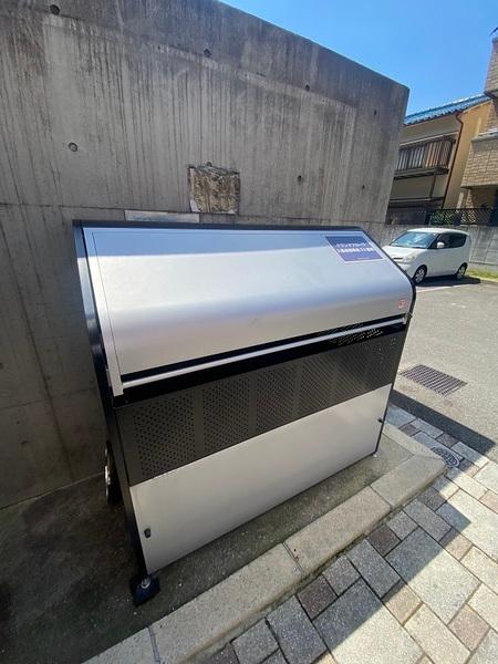 寝屋川市萱島東１丁目のマンション