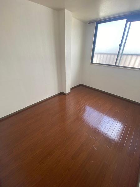 寝屋川市萱島東２丁目のマンション