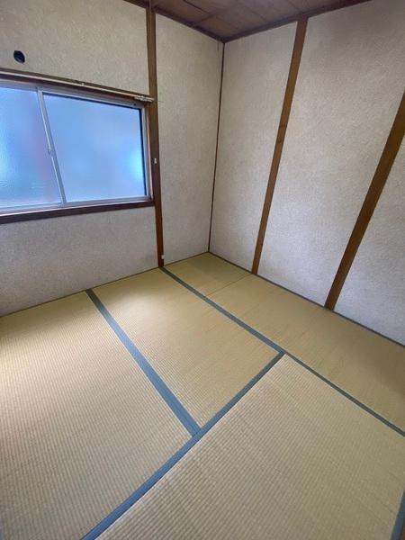 寝屋川市萱島東２丁目のテラスハウス