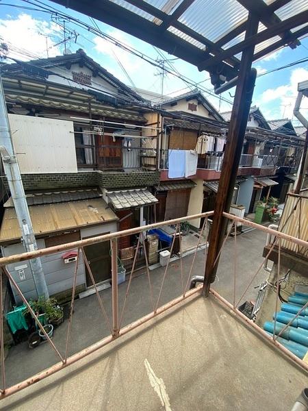 寝屋川市萱島東２丁目のテラスハウス