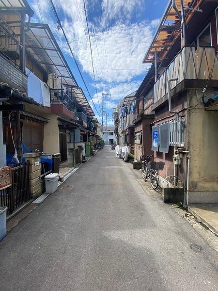 寝屋川市萱島東２丁目のテラスハウス