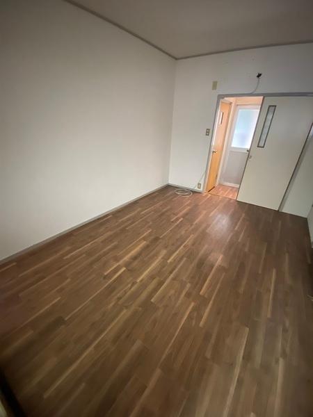 寝屋川市萱島東２丁目のテラスハウス