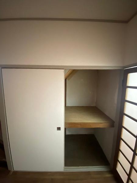 寝屋川市萱島東２丁目のテラスハウス