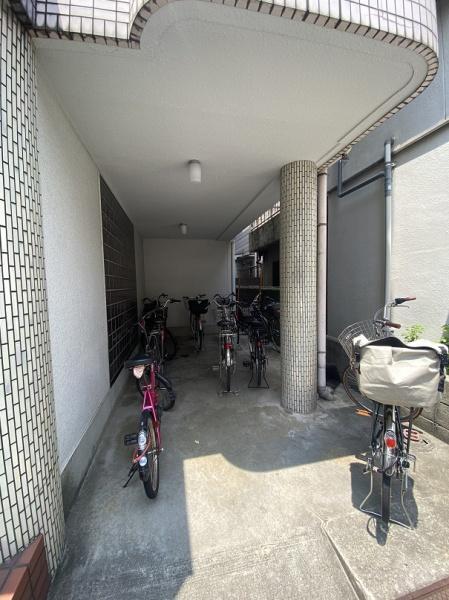 寝屋川市萱島東１丁目のマンション
