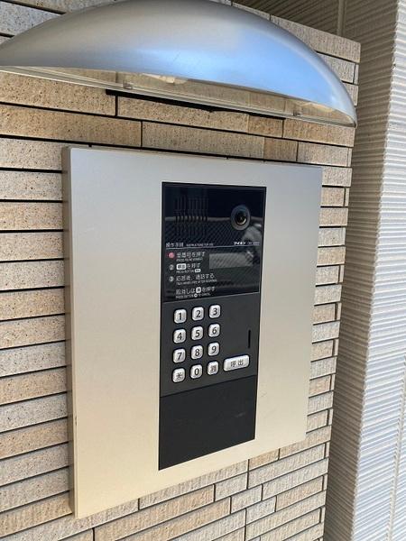 寝屋川市萱島信和町のハイツ
