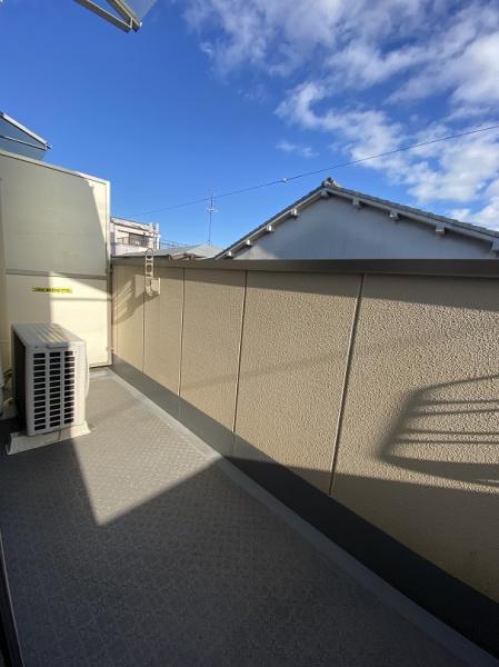 寝屋川市萱島信和町のマンション(バルコニー)