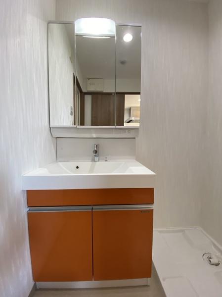 寝屋川市萱島信和町のマンション(洗面台・洗面所)