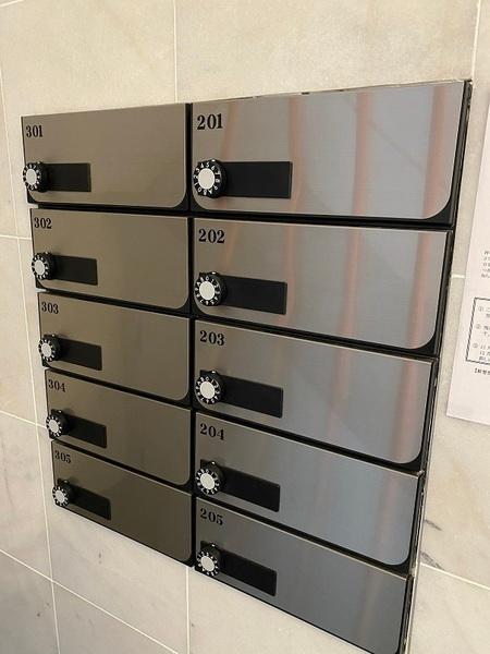 寝屋川市萱島信和町のマンション(玄関)