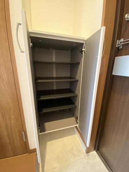 寝屋川市萱島信和町のマンション(収納)