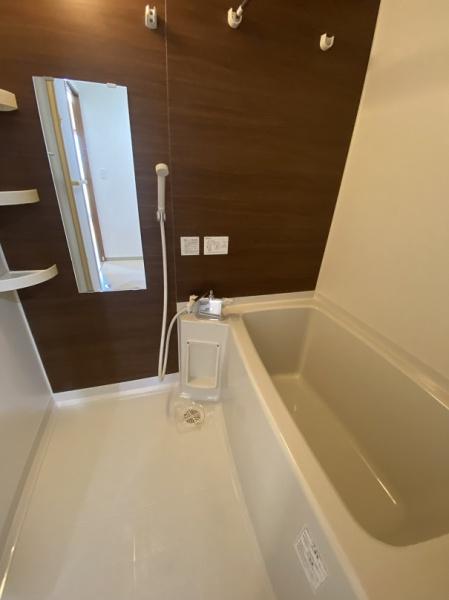 寝屋川市萱島信和町のマンション(バス)