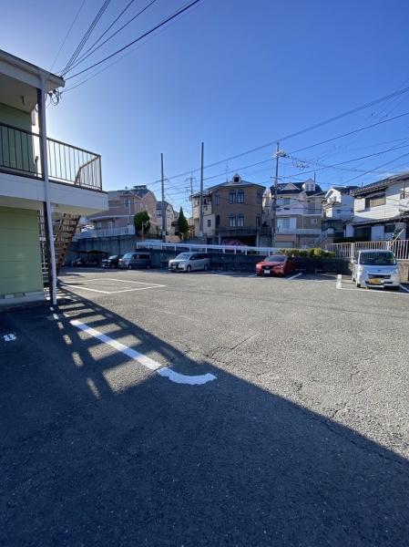 寝屋川市太秦東が丘のアパート