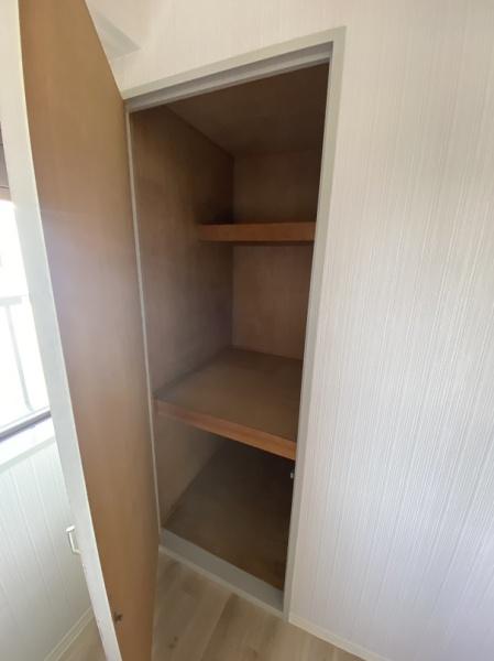 寝屋川市高柳２丁目のマンション