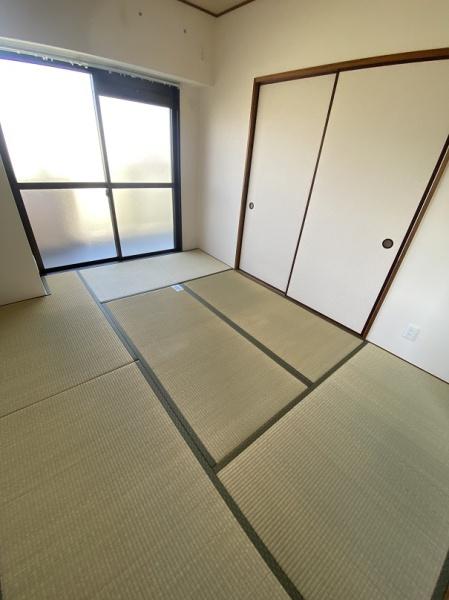 寝屋川市高柳２丁目のマンション