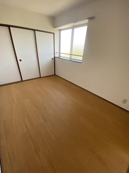 寝屋川市黒原橘町のマンション