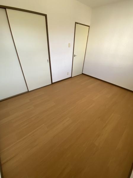寝屋川市黒原橘町のマンション