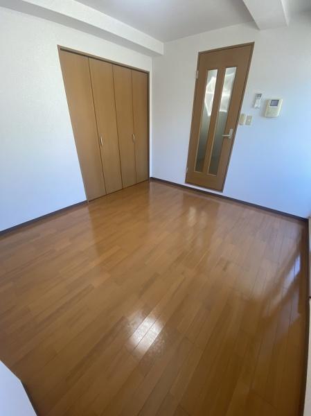 寝屋川市桜木町のマンション(洋室)