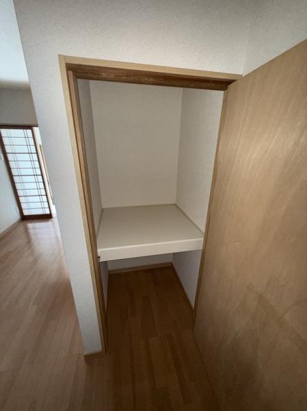 寝屋川市萱島東１丁目のテラスハウス