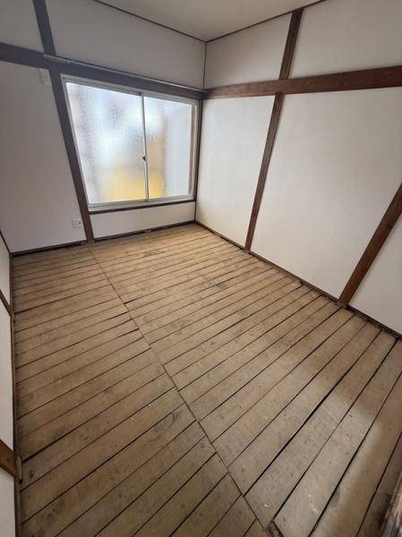 寝屋川市萱島東１丁目のテラスハウス