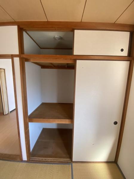 寝屋川市上神田１丁目のマンション