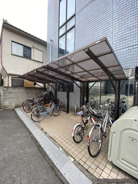 寝屋川市上神田１丁目のマンション