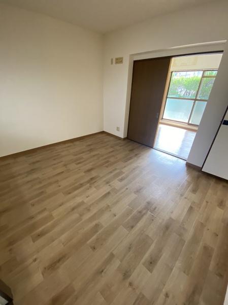 寝屋川市萱島東１丁目のマンション