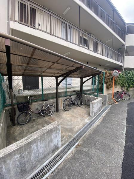 寝屋川市萱島東１丁目のマンション