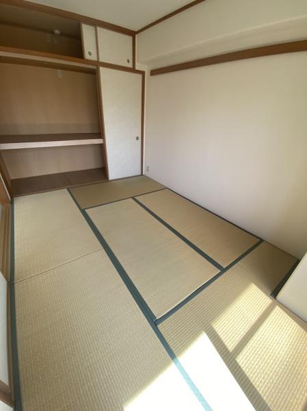 寝屋川市大利町のマンション