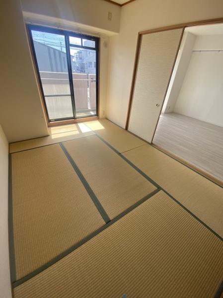 寝屋川市大利町のマンション
