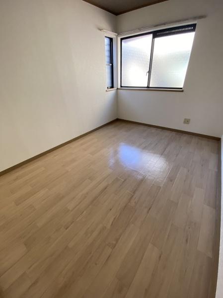 寝屋川市新家１丁目のアパート